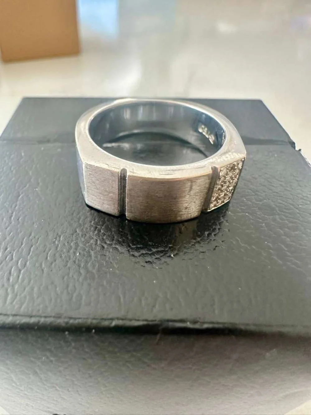 Men’s 18K Solid White Gold and Diamond Ring by Unique - Pre Owned - Very Good